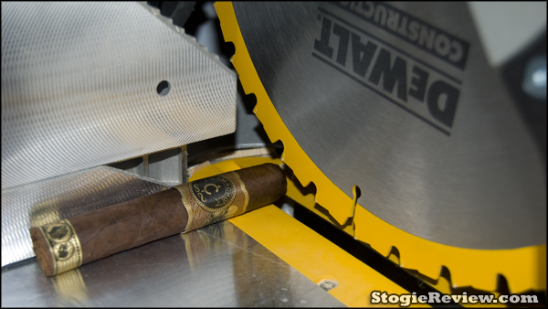 Alternative Cigar Clipping - 1